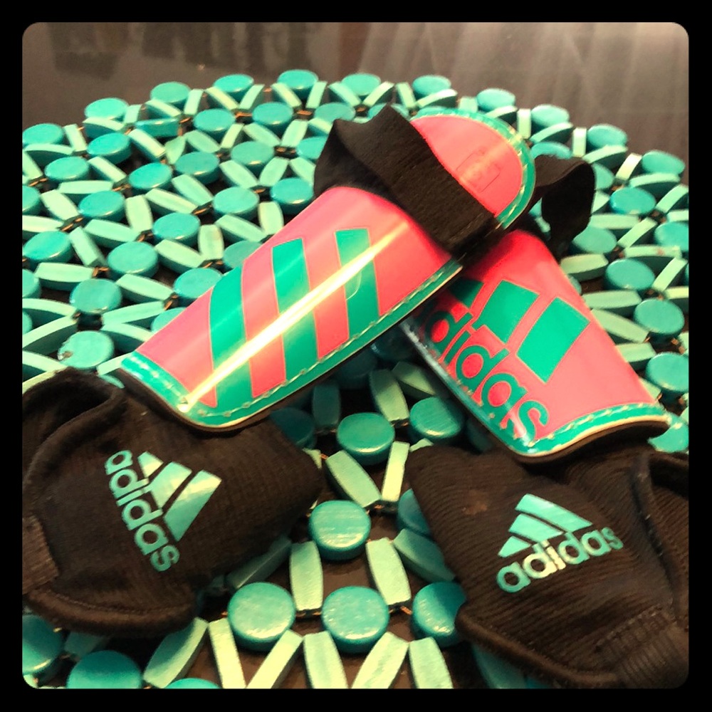 Girls shin Guards